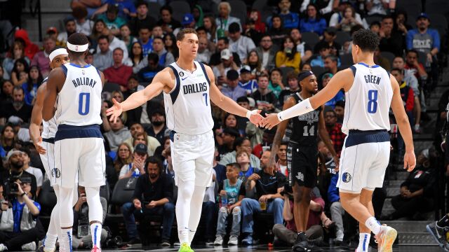 独行侠137-128马刺 伍德布洛克加时赛暴走击溃马刺