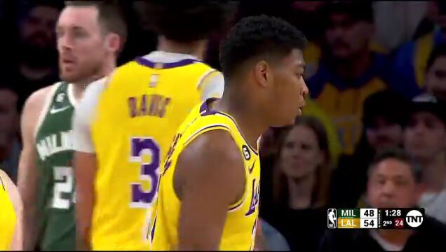 NBA常规赛：雄鹿vs湖人第2节中文解说回放