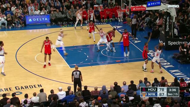 又一个会传球的大个子！哈滕妙传格雷姆斯轻松扣篮得分