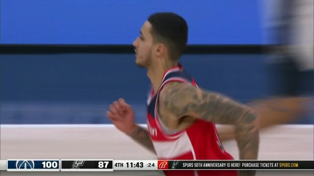 帅哥对飚！库兹马与科林斯你来我往互不相让