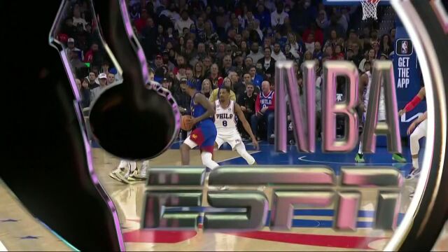 一片开阔地！约基奇外线大空位三分一箭穿心