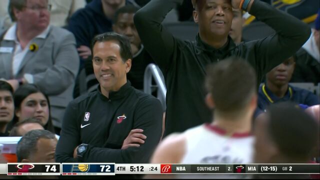 NBA常规赛：热火vs步行者 第4节英文解说回放
