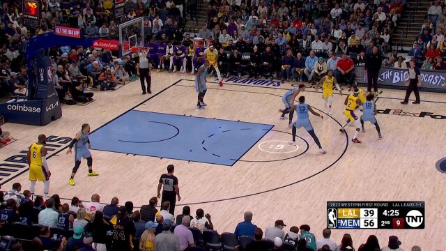 关键时刻站出来 里夫斯超远三分手起刀落