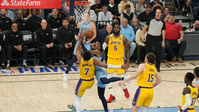 湖人99-116灰熊 贝恩莫兰特合砍64分主场战胜湖人扳回一城