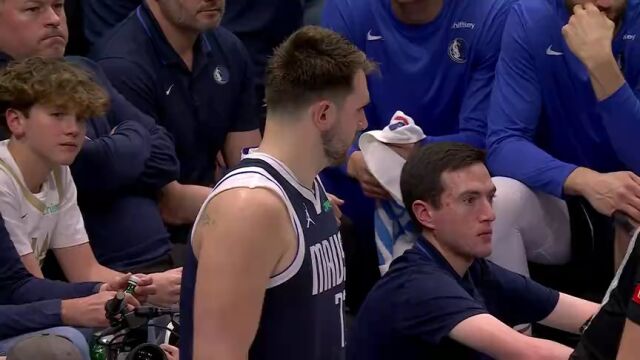 NBA常规赛：热火vs独行侠第4节英文原声回放