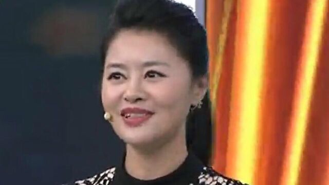 相声界女演员艾莉,拜师冯巩之前是国家级教练,王为念现场质疑