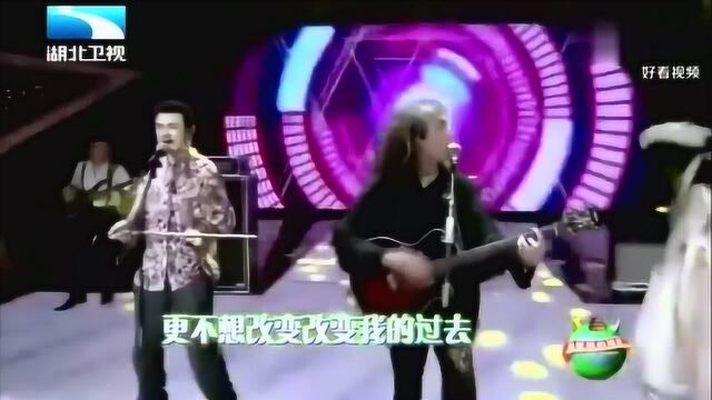 燃炸了!艾斯卡尔灰狼乐队现场演唱看天看地,听的人心潮澎湃