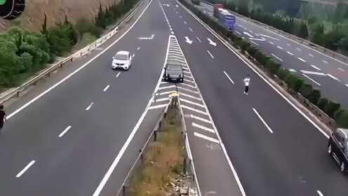实拍高速路口这几位朋友逆行，强烈建议这种人终身禁驾！_高清1080P在线观看平台_腾讯视频