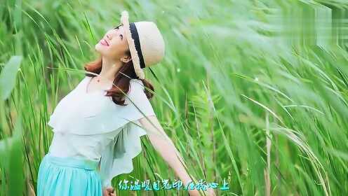 一首我在红尘中等你扣人心弦，宛转悠扬