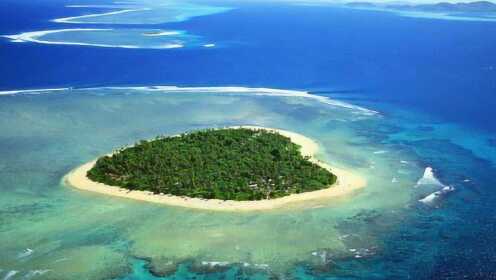 世界上最小的岛屿 仅仅容纳一栋房子和一棵树的存在