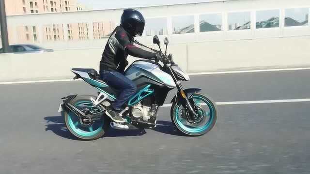 春风摩托CF250NK