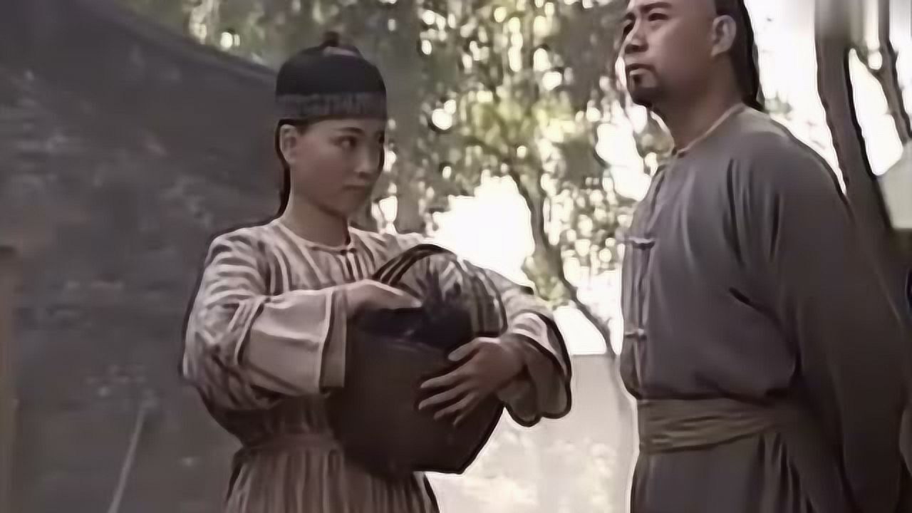 董汉成误认为陈少琪是男儿身便让他对玉凤好竟不知道她是女儿