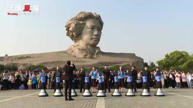 猎豹移动献礼建国七十周年全国大型快闪活动