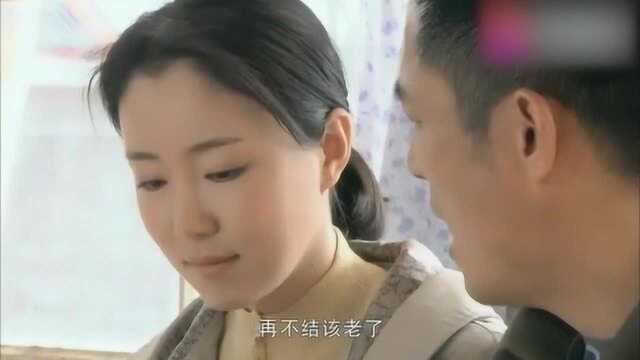 小伙向寡妇求婚,哪料寡妇嘴硬心软,小伙直接霸王硬上钩!