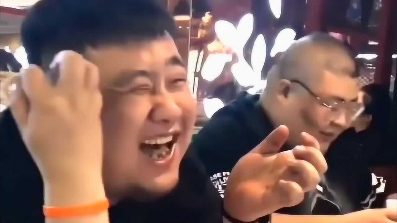 大胃王红雨龙涛在意吃肉才是最开心的香啊造啊吃完吐泡泡