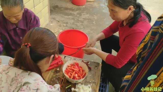 陈氏家族颍川堂接谱大典,几十年一次,一大家族人抓阄分猪肉