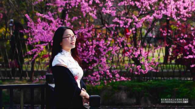 苏仙坳上桃花潭——夹岸桃花蘸水开,犹有桃花流水上