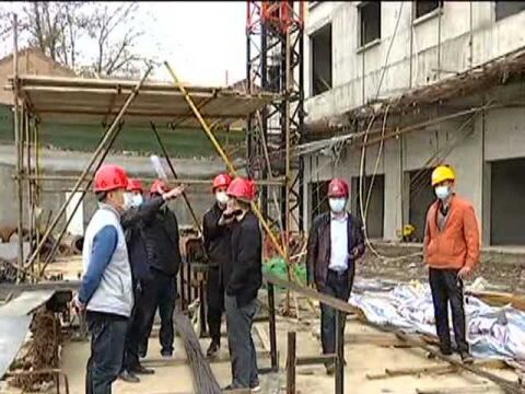 献县住建局邀请建筑施工专家开展安全隐患排查