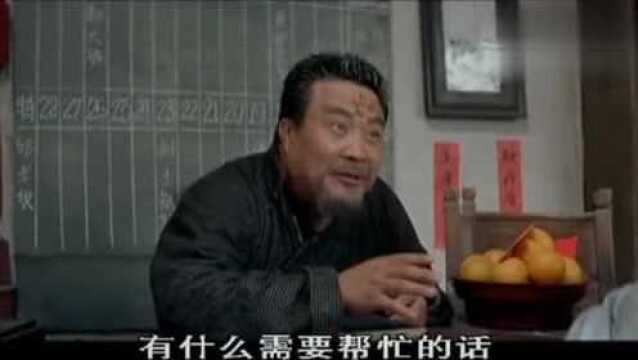 千万不要小看中山装一身书生气息人,有可能一出手你就小命不保