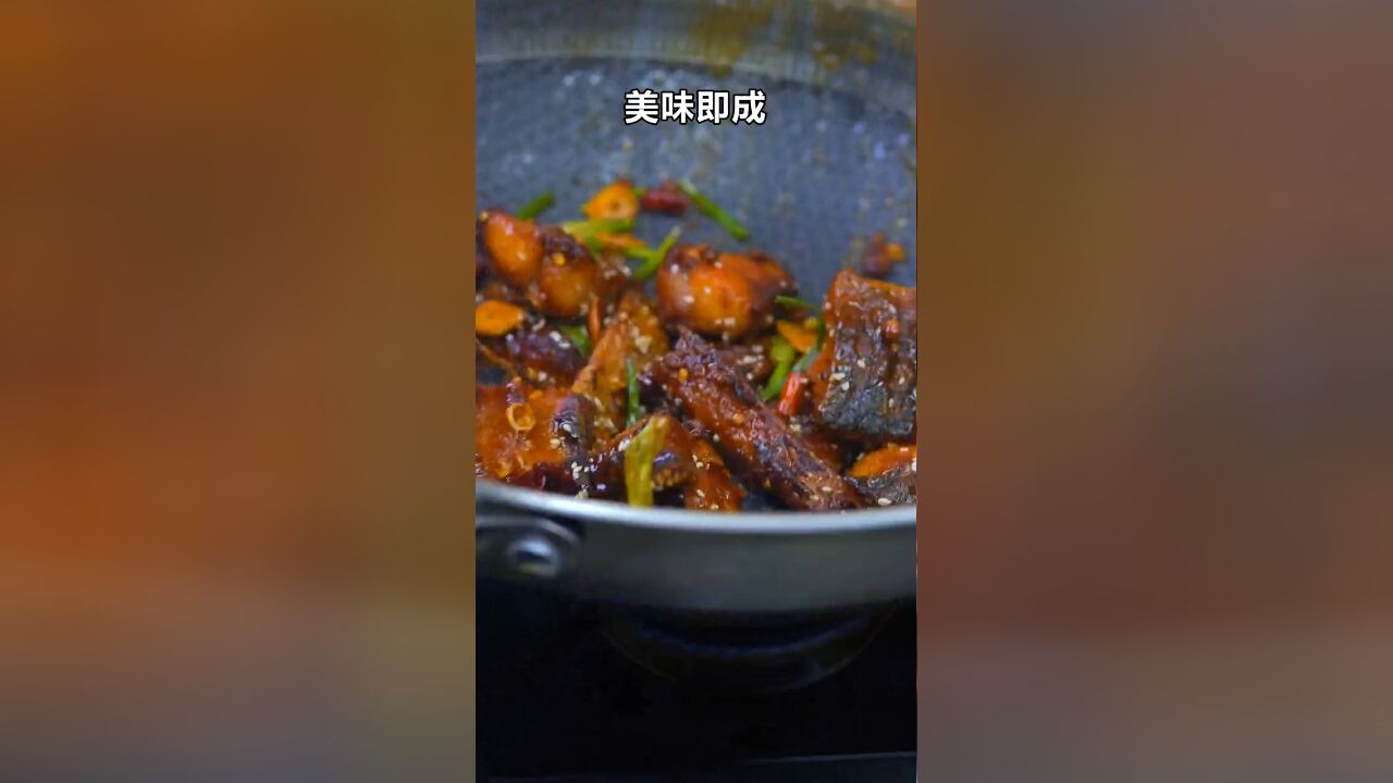 湖北人最爱吃的干煸糍粑鱼