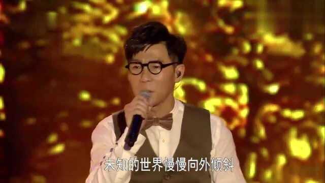 品冠倾情演绎《最想念的季节》,浑厚的歌声唱尽最动人的思念!