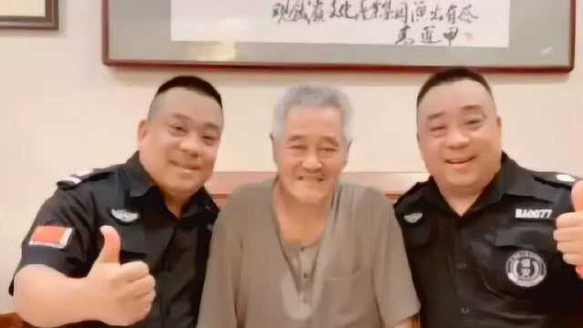 赵本山近照被曝光,如今胡子头发都白了,满脸沧桑的模样让人心疼