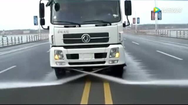 道路清扫车和垫圈!