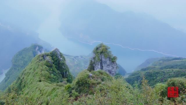 巫峡口大面山,这块石崖已成为记忆