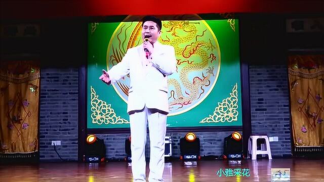 歌曲《人家的船儿桨成双》是电影《漩涡里的歌》插曲,他唱的很棒