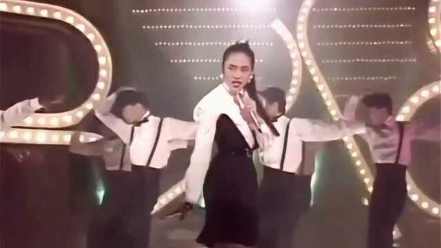 一代歌后梅艳芳《烈焰红唇》绝版的演绎