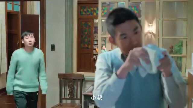 精彩赏析:大嫂看电视很大声,影响黄发学习,黄男子去解决