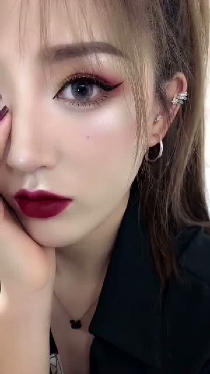 渣女眼妆够不够渣快一起来看看