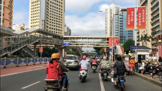 出国20年天天梦到南宁这条路!现场再走震惊了!变化实在太大!