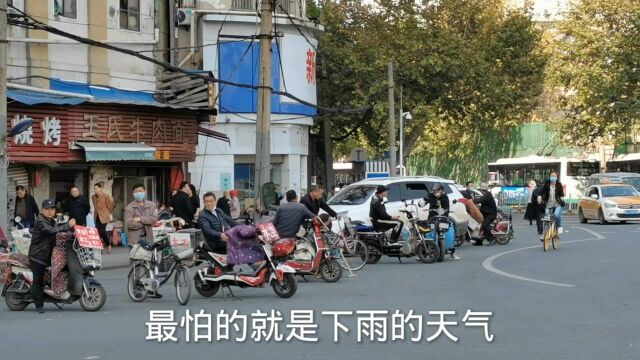 实拍武汉劳务市场最真实的生活,有人日进500元,有人却整日颗粒无收