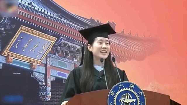 上海交通大学美女保研学霸演讲,川妹激情四射,掌声不断!