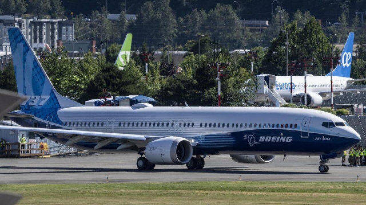 前沿发明|驾驶舱设计不达标准,波音737MAX10首秀即面临“返工”