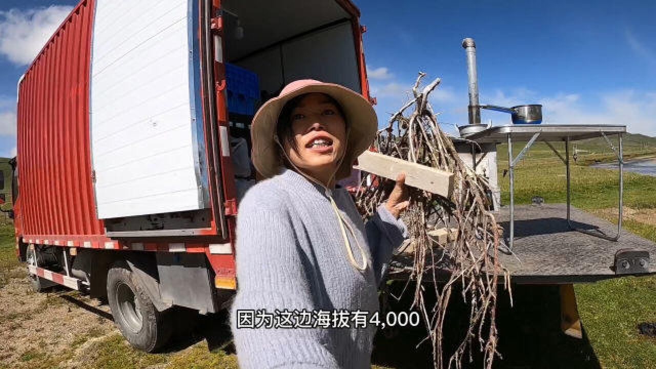 一家三口货车自驾,睡8平米货箱早起伴着潺潺流水声起床,真惬意