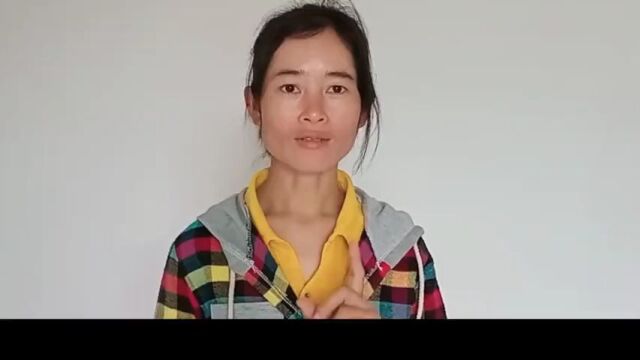 打工妹小凤姐姐不同意小凤嫁给小勇,打算到桂林去找小凤