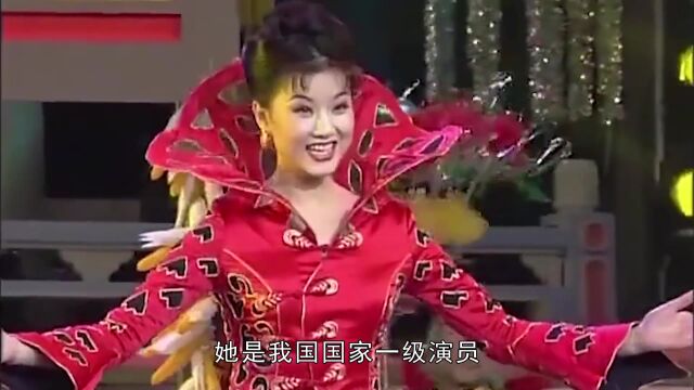 “民歌天后”宋祖英,从春晚“消失”的真相曝光,如今55岁似少女