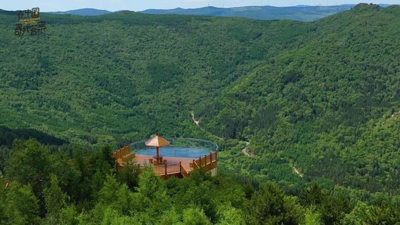 在内蒙古赤峰市喀喇沁旗马鞍山村,有汉族、蒙古族、满族等多民族群众聚居.各族村民和睦相处,脱贫致富,共同建设美丽乡村