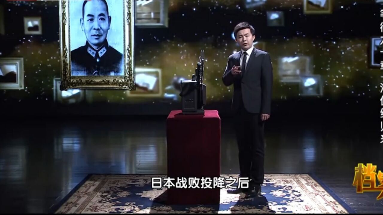 1948年初,作为国民党高官的他,秘密加入了共产党