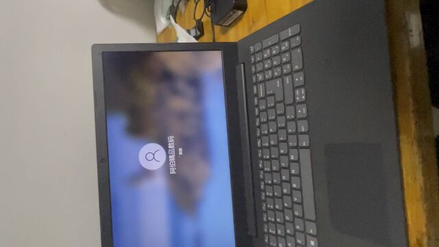 联想ideapad开机测试