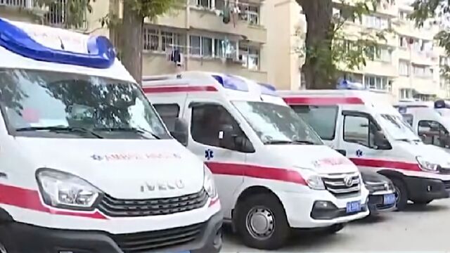 一载有中国游客旅游大巴在越南庆和省侧翻,越方称已致4死8伤