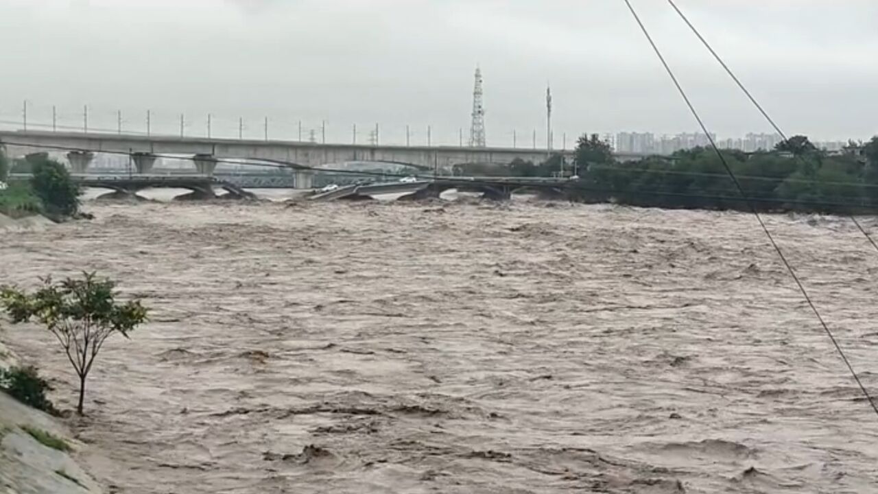 网传暴雨致卢沟桥坍塌,北京丰台区回应:非卢沟桥,系旁边桥梁