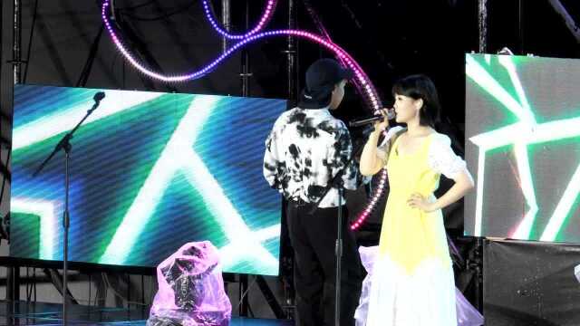 사람들이 움직이는게 Live At 화천DMZ P.O.P 콘서트 19/07/31