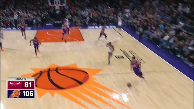 展现全能身手 布克里突外投接连砍下5分