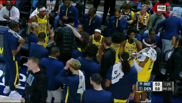 NBA常规赛：步行者vs掘金第2节 英文解说回放
