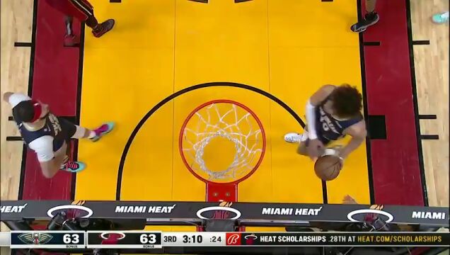 NBA常规赛：鹈鹕vs热火第3节英文原声回放