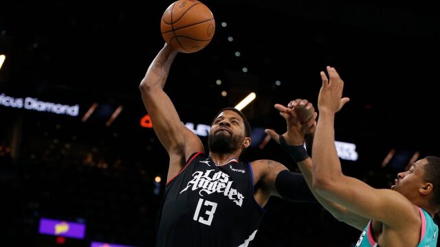 NBA·快船131-126马刺