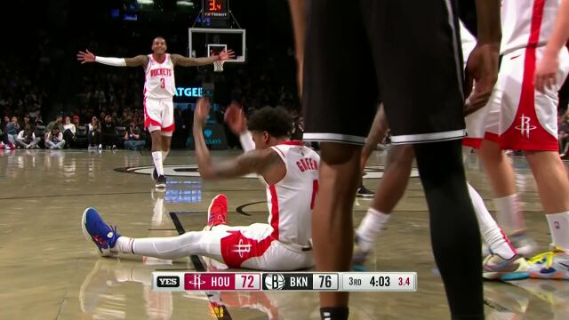 单枪匹马碎裂防线 杰伦格林冲击篮下挑篮打进2+1